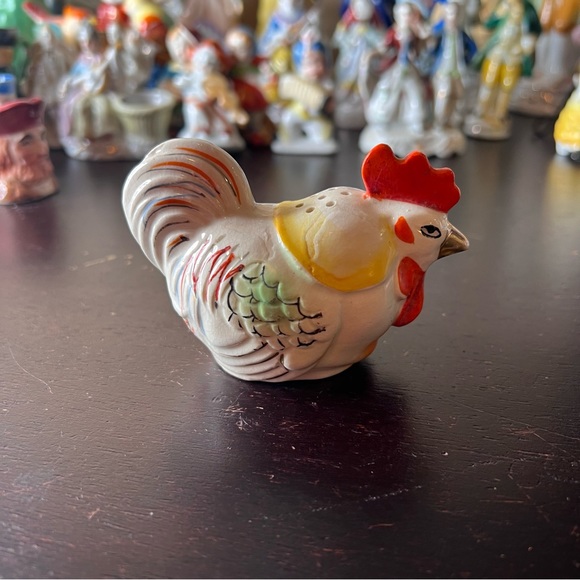 Vintage 1940's Made in Occupied Japan mioj Porcelain Salt & Pepper Rooster - Picture 3 of 5